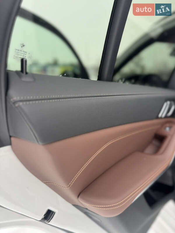 Внедорожник / Кроссовер BMW X5 2022 в Киеве