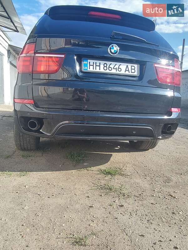 Позашляховик / Кросовер BMW X5 2012 в Ізмаїлі