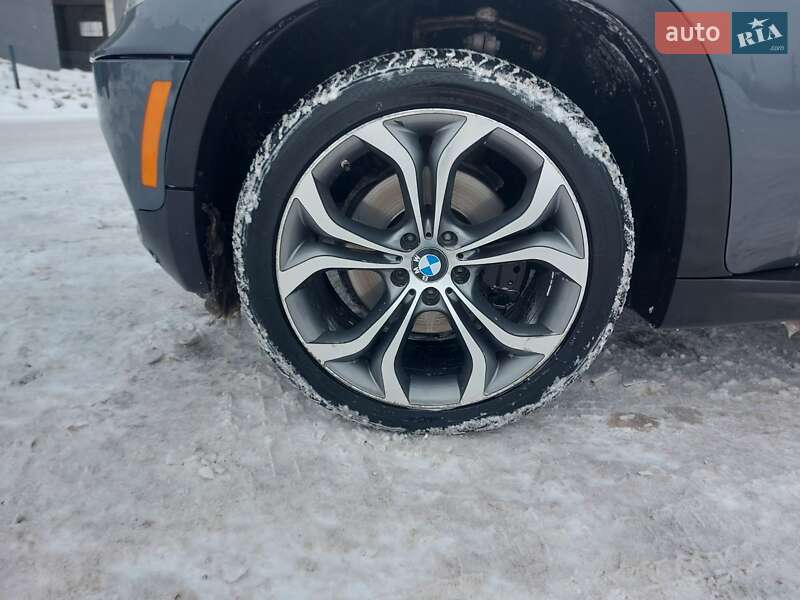 Внедорожник / Кроссовер BMW X5 2011 в Львове