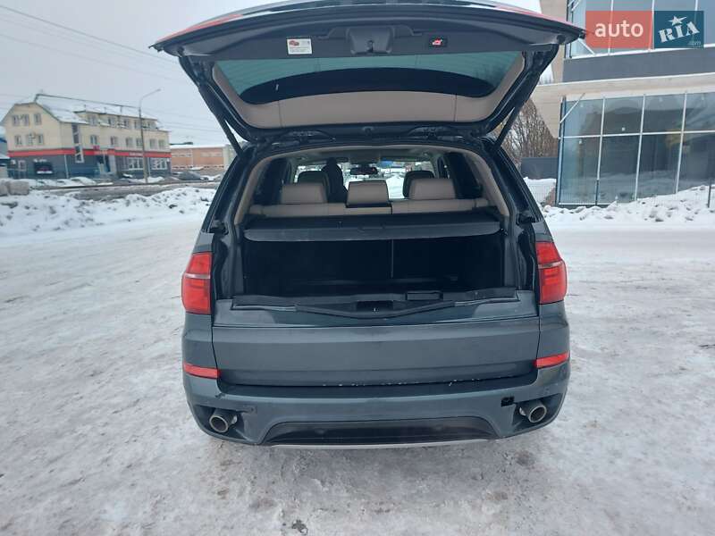 Внедорожник / Кроссовер BMW X5 2011 в Львове