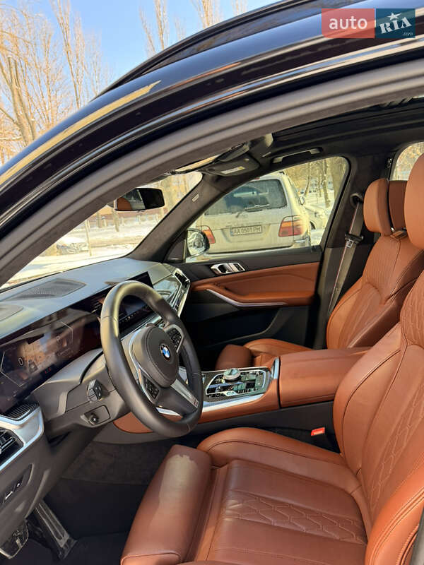 Внедорожник / Кроссовер BMW X5 2024 в Киеве