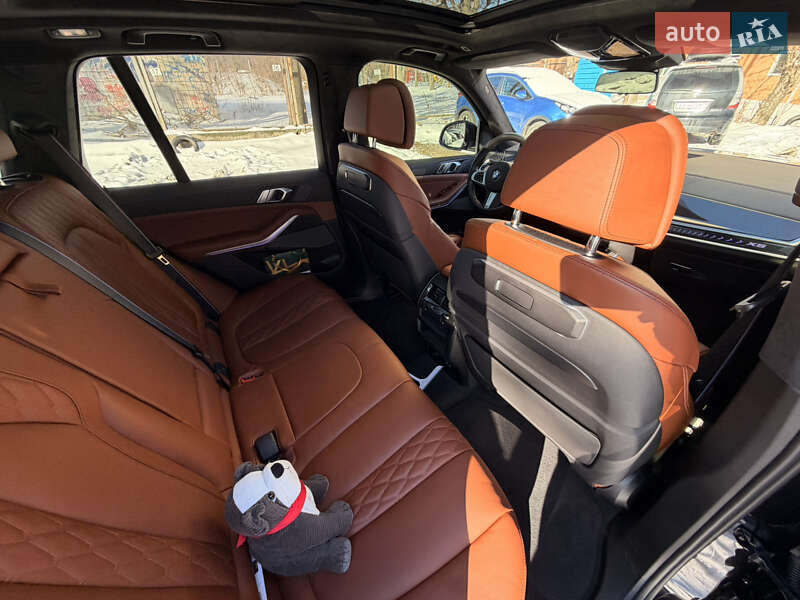 Внедорожник / Кроссовер BMW X5 2024 в Киеве