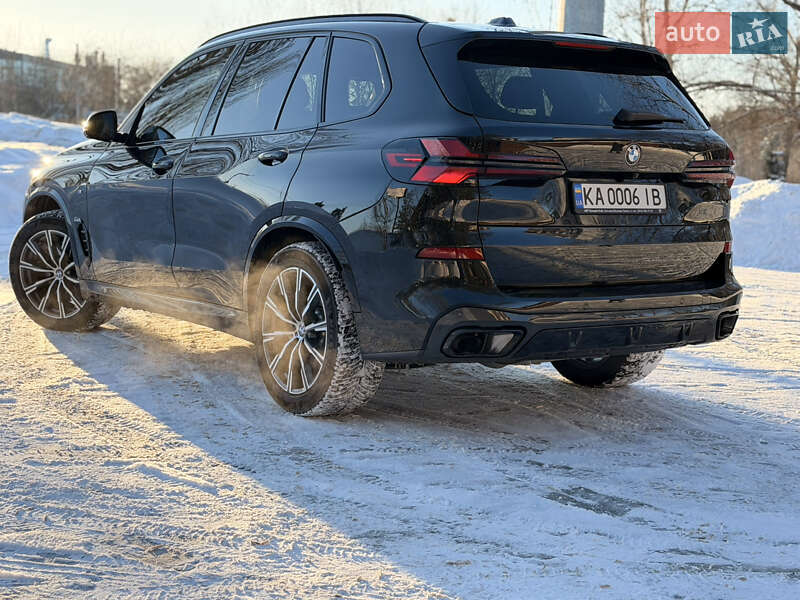 Внедорожник / Кроссовер BMW X5 2024 в Киеве