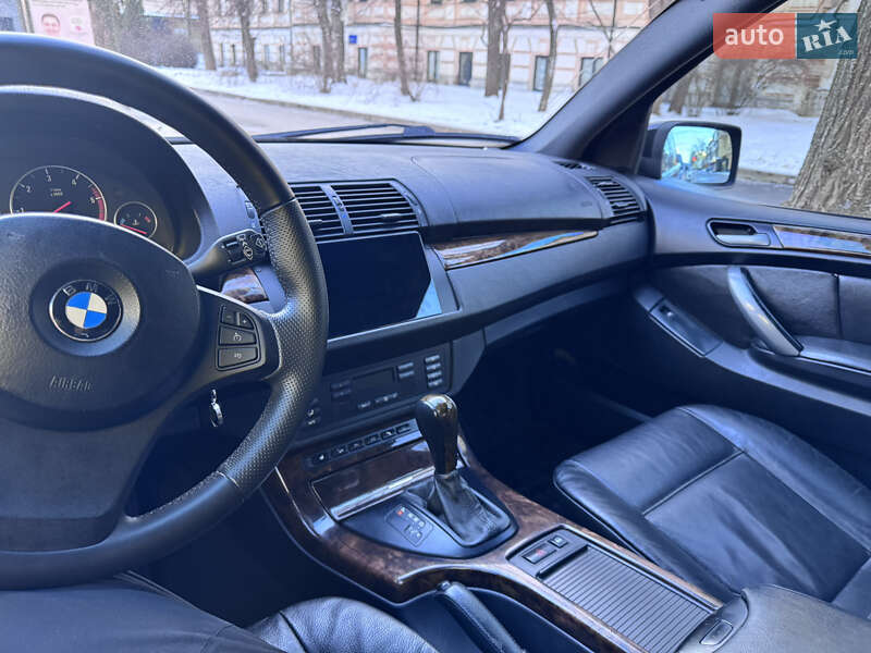 Внедорожник / Кроссовер BMW X5 2004 в Харькове