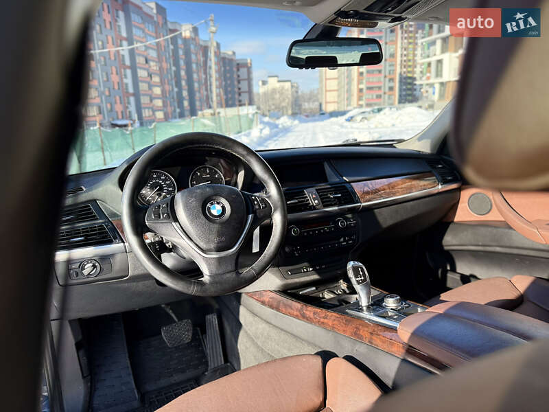 Внедорожник / Кроссовер BMW X5 2011 в Тернополе