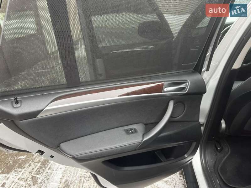 Позашляховик / Кросовер BMW X5 2012 в Львові