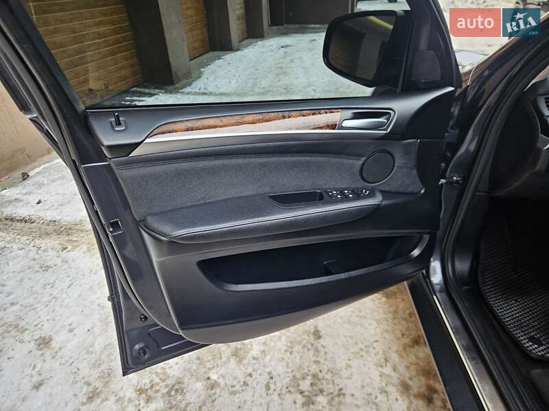 Внедорожник / Кроссовер BMW X5 2011 в Виннице