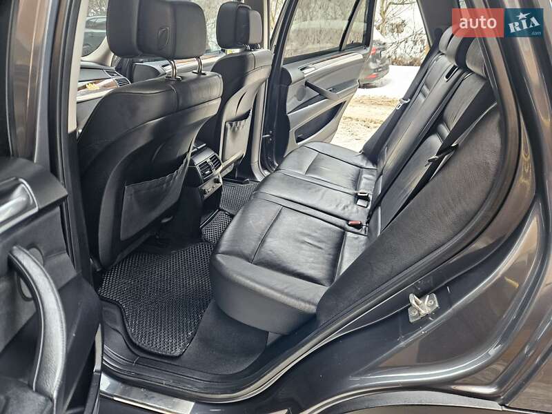 Внедорожник / Кроссовер BMW X5 2011 в Виннице