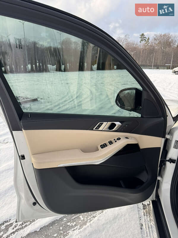 Внедорожник / Кроссовер BMW X5 2020 в Харькове