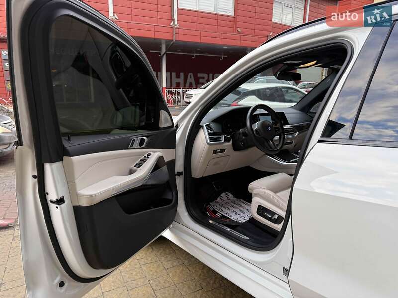 Внедорожник / Кроссовер BMW X5 2020 в Львове