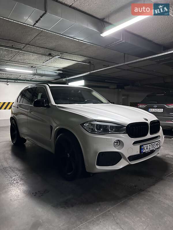 Внедорожник / Кроссовер BMW X5 2015 в Киеве