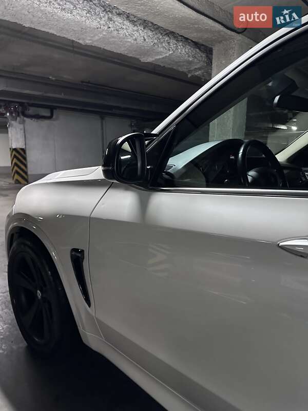 Внедорожник / Кроссовер BMW X5 2015 в Киеве