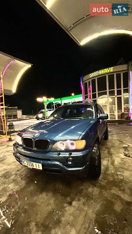 Внедорожник / Кроссовер BMW X5 2000 в Золочеве