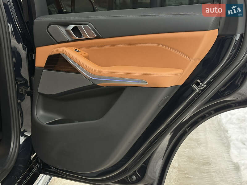 Внедорожник / Кроссовер BMW X5 2020 в Киеве