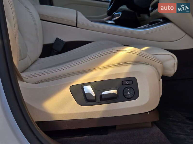Позашляховик / Кросовер BMW X5 2019 в Києві фото 24 Позашляховик / Кросовер BMW X5 2019 в Києві