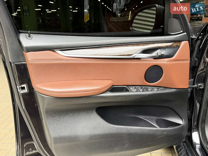 Внедорожник / Кроссовер BMW X5 2015 в Киеве