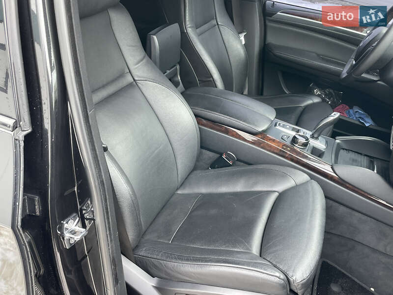 Внедорожник / Кроссовер BMW X5 2008 в Теофиполе