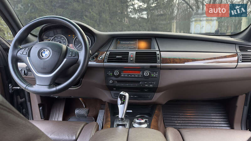 Внедорожник / Кроссовер BMW X5 2007 в Желтых Водах