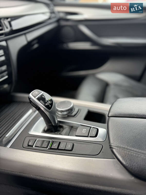 Позашляховик / Кросовер BMW X5 2015 в Києві