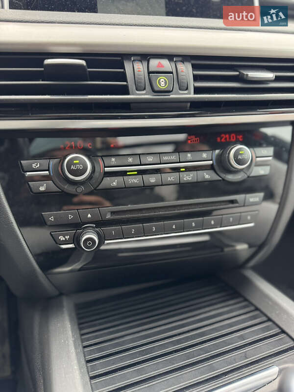 Позашляховик / Кросовер BMW X5 2015 в Києві