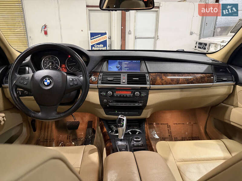 Позашляховик / Кросовер BMW X5 2012 в Львові