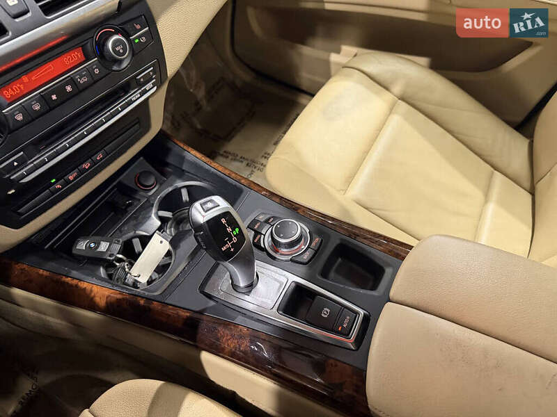 Позашляховик / Кросовер BMW X5 2012 в Львові