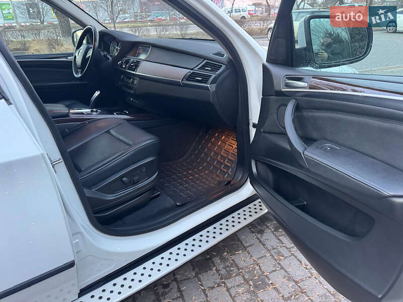 Позашляховик / Кросовер BMW X5 2012 в Одесі