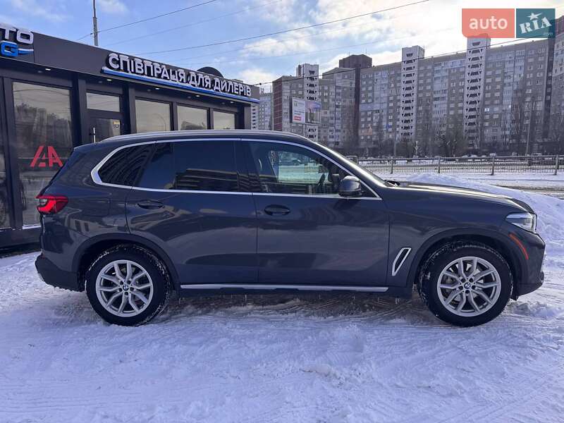 Внедорожник / Кроссовер BMW X5 2019 в Киеве