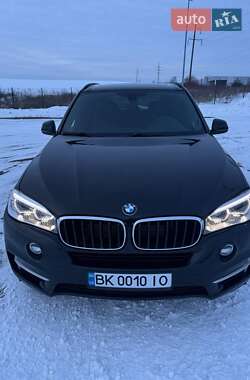 Позашляховик / Кросовер BMW X5 2016 в Рівному