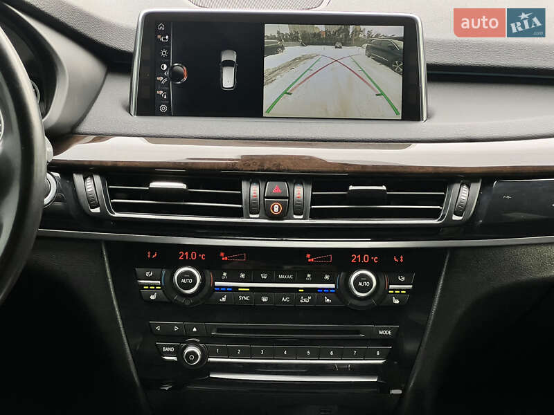 Внедорожник / Кроссовер BMW X5 2016 в Киеве