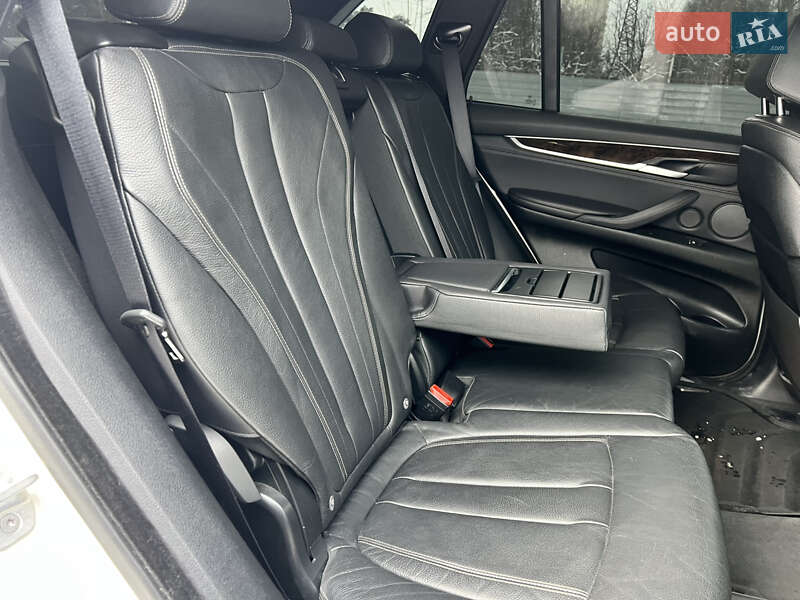 Внедорожник / Кроссовер BMW X5 2016 в Киеве