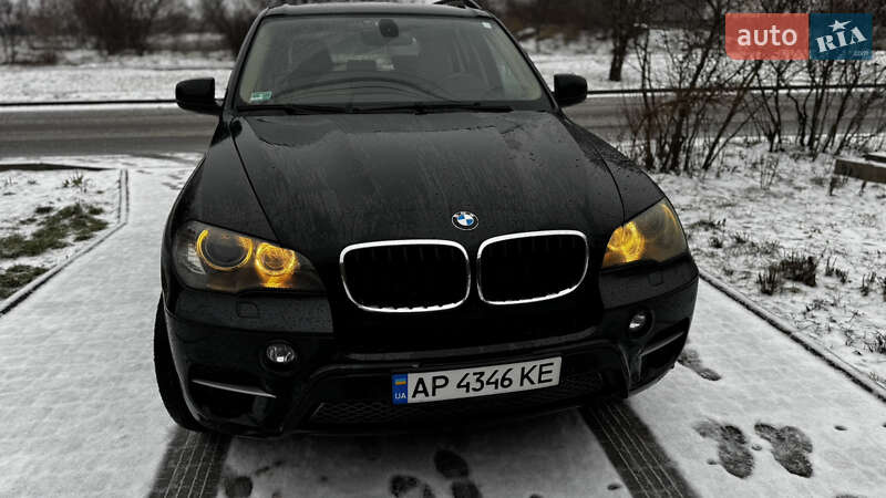 Внедорожник / Кроссовер BMW X5 2011 в Запорожье