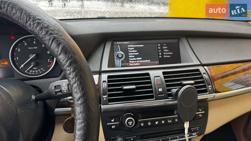 Внедорожник / Кроссовер BMW X5 2011 в Запорожье