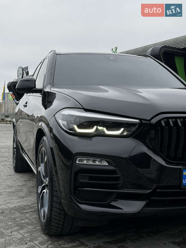 Позашляховик / Кросовер BMW X5 2021 в Дніпрі