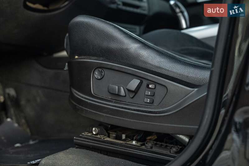 Позашляховик / Кросовер BMW X5 2011 в Чернівцях