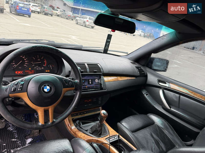 Позашляховик / Кросовер BMW X5 2002 в Дніпрі