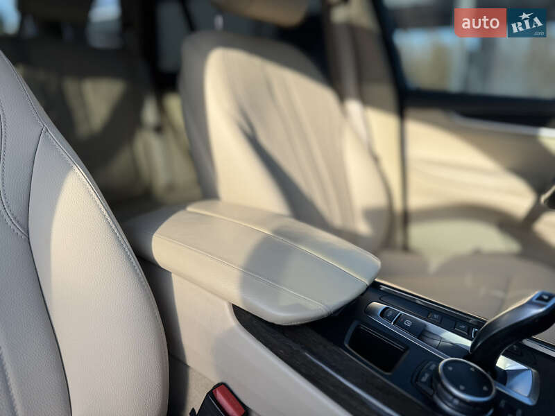 Позашляховик / Кросовер BMW X5 2014 в Львові