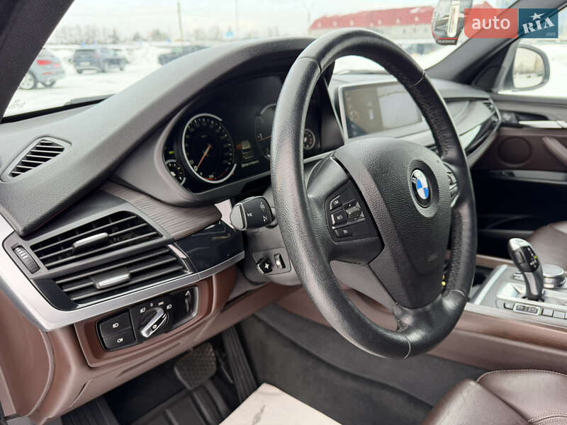 Позашляховик / Кросовер BMW X5 2017 в Києві