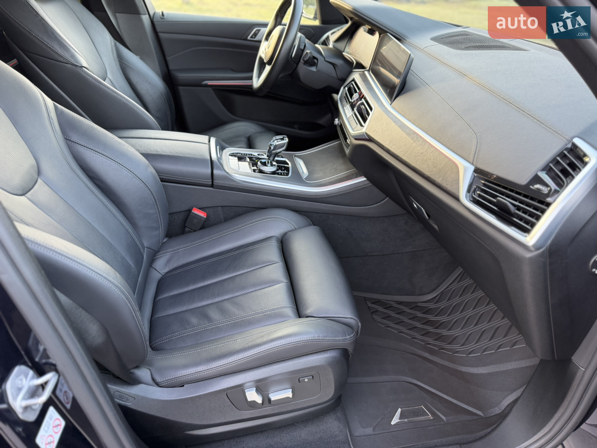 2022 BMW X5 - мініатюра 71