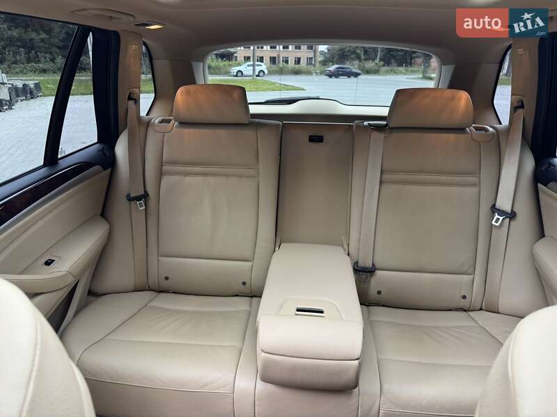 Внедорожник / Кроссовер BMW X5 2013 в Косове фото 13 Внедорожник / Кроссовер BMW X5 2013 в Косове