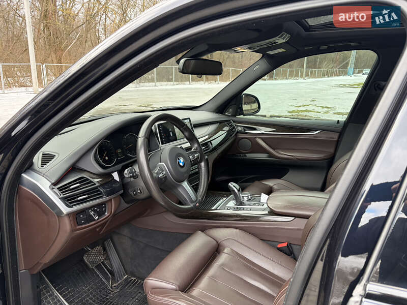 Внедорожник / Кроссовер BMW X5 2018 в Черновцах