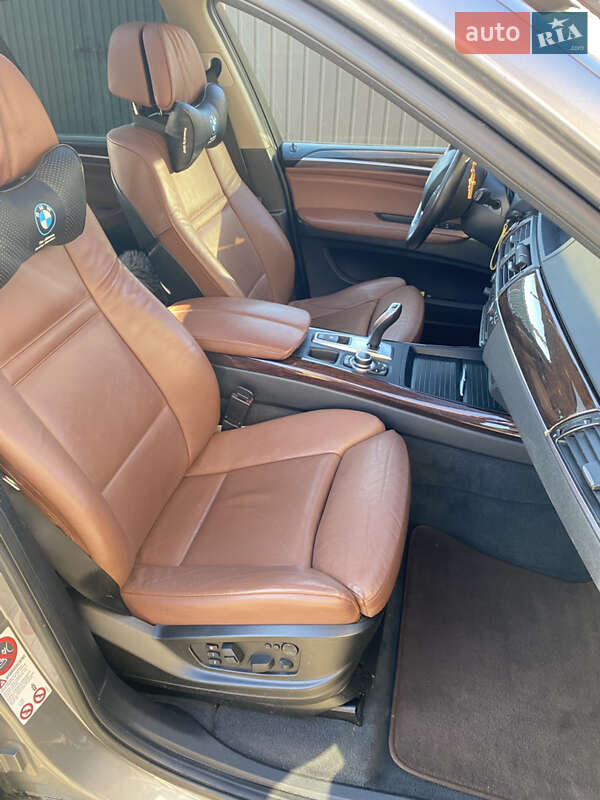 Внедорожник / Кроссовер BMW X5 2013 в Тернополе