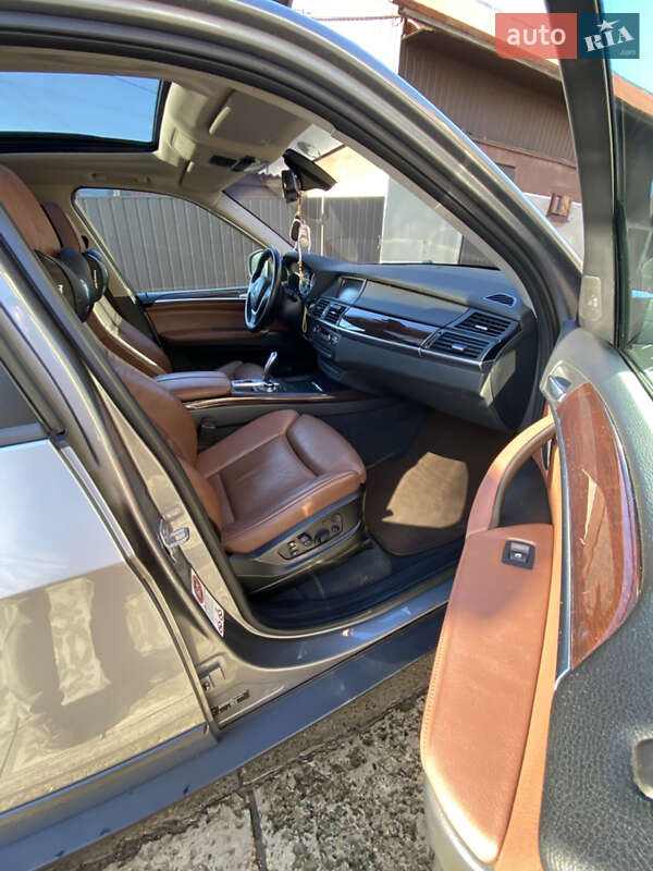 Внедорожник / Кроссовер BMW X5 2013 в Тернополе