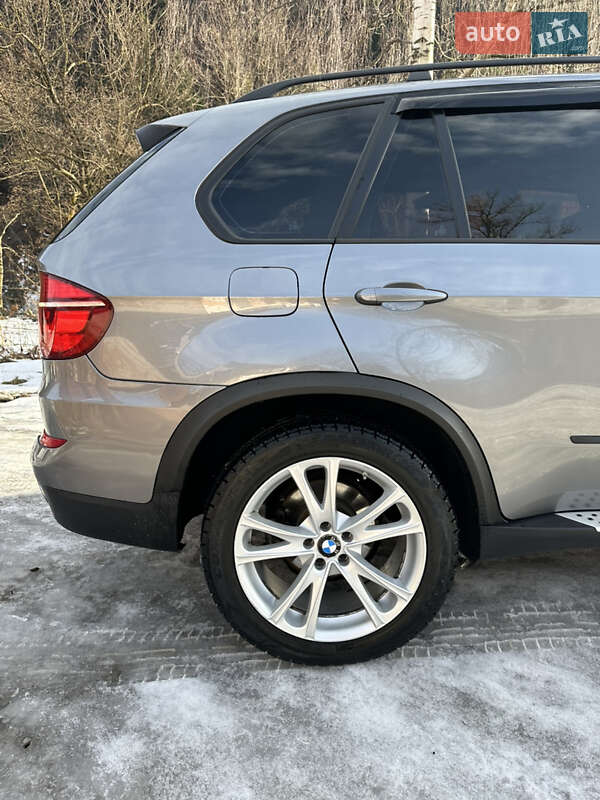Позашляховик / Кросовер BMW X5 2011 в Микуличині