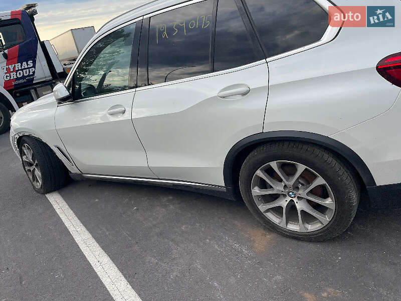 Позашляховик / Кросовер BMW X5 2018 в Києві фото 37 Позашляховик / Кросовер BMW X5 2018 в Києві