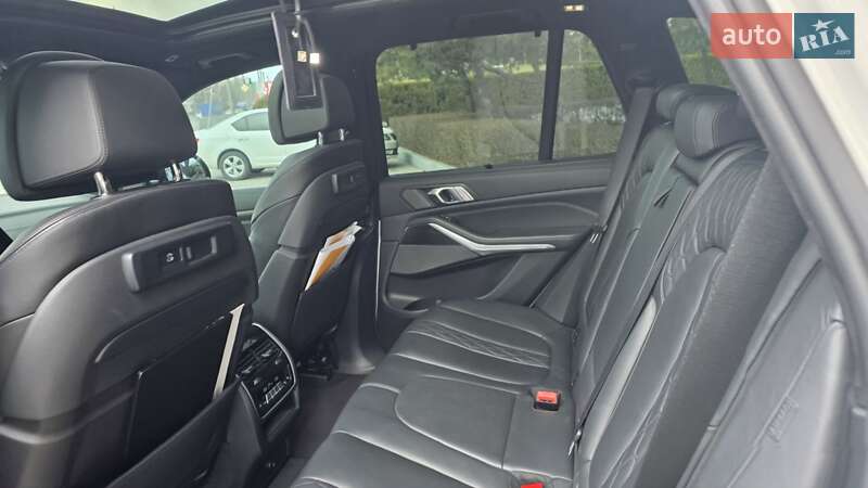 Внедорожник / Кроссовер BMW X5 2022 в Днепре