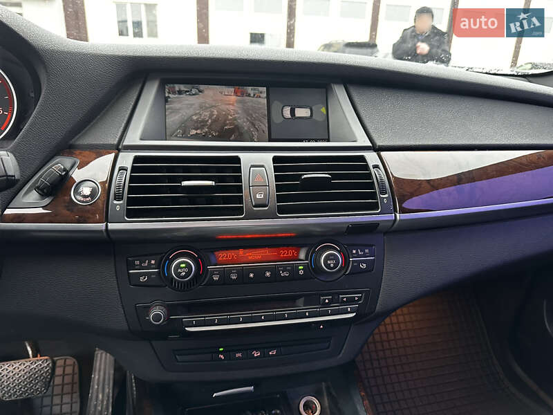 Позашляховик / Кросовер BMW X5 2008 в Рівному