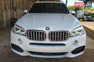 Позашляховик / Кросовер BMW X5 2017 в Чернівцях
