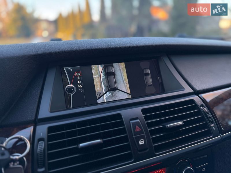 Внедорожник / Кроссовер BMW X5 2011 в Сарнах