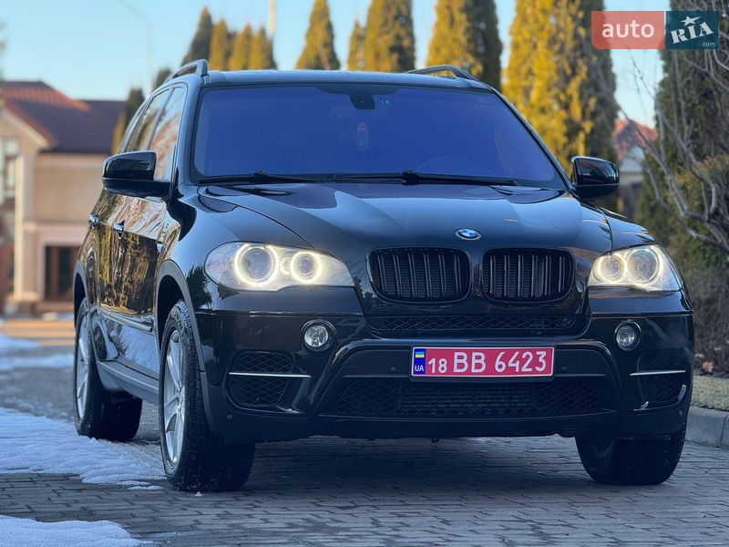 Внедорожник / Кроссовер BMW X5 2011 в Сарнах